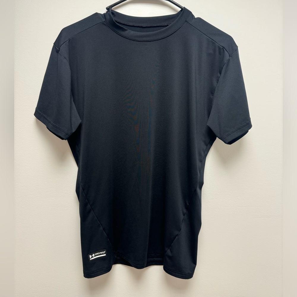 Black under armor compression tee